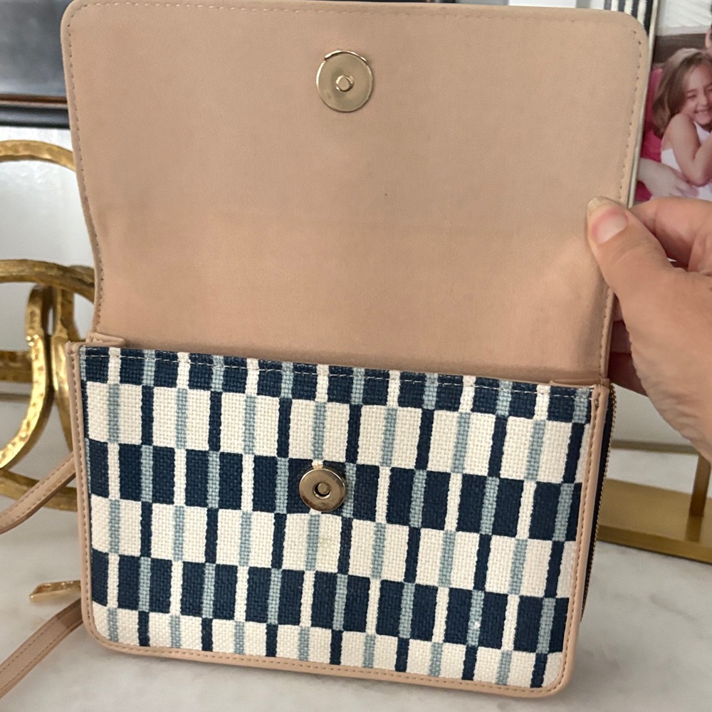 Spartina 449 Navy and Cream Crossbody Wallet Purse - Picture 7 of 7
